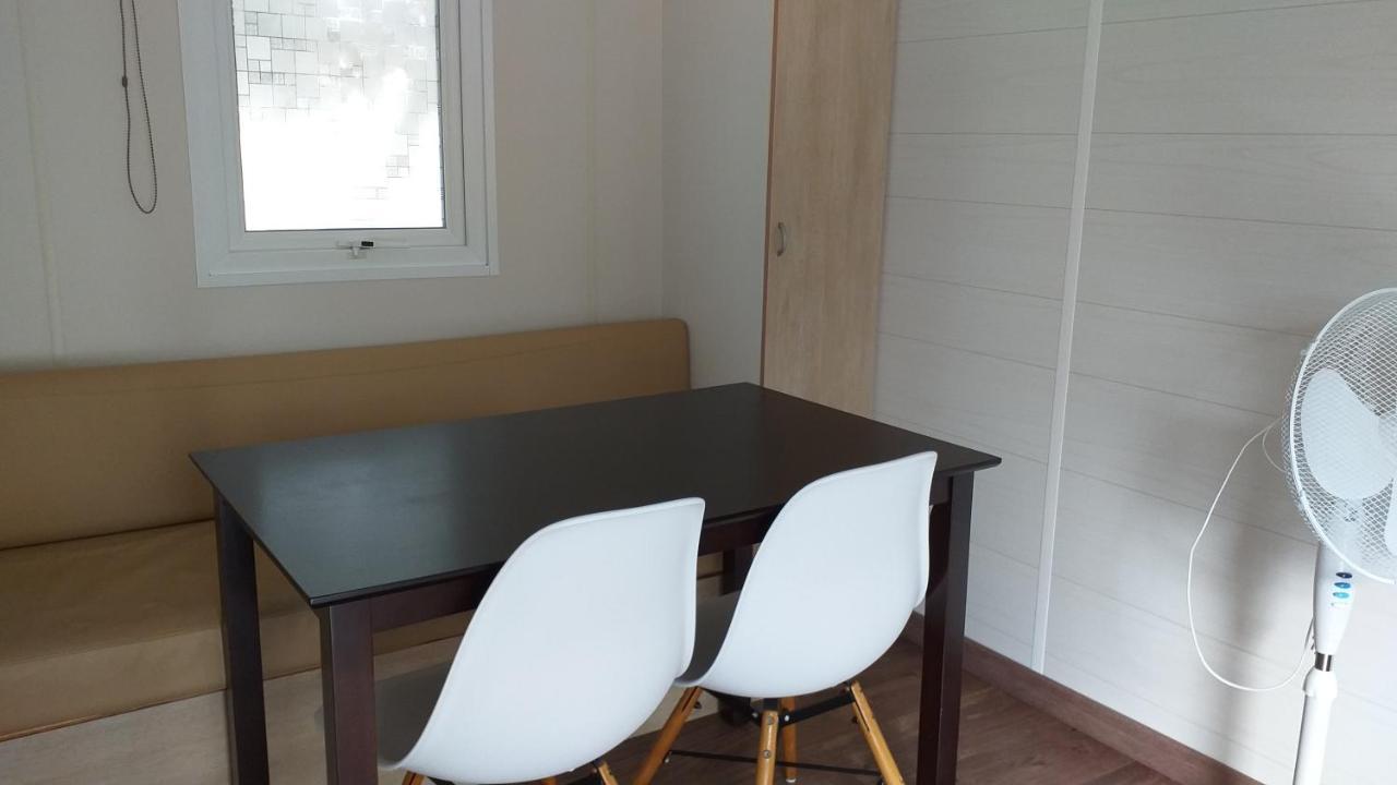 Mobilhome Chez Cathy & Simon Marseillan  Esterno foto